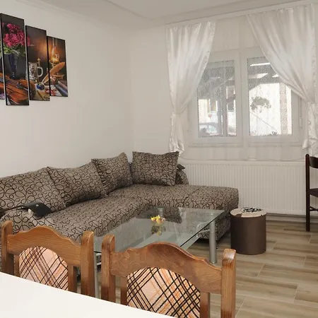 Favorit Apartments Cacak Exterior photo