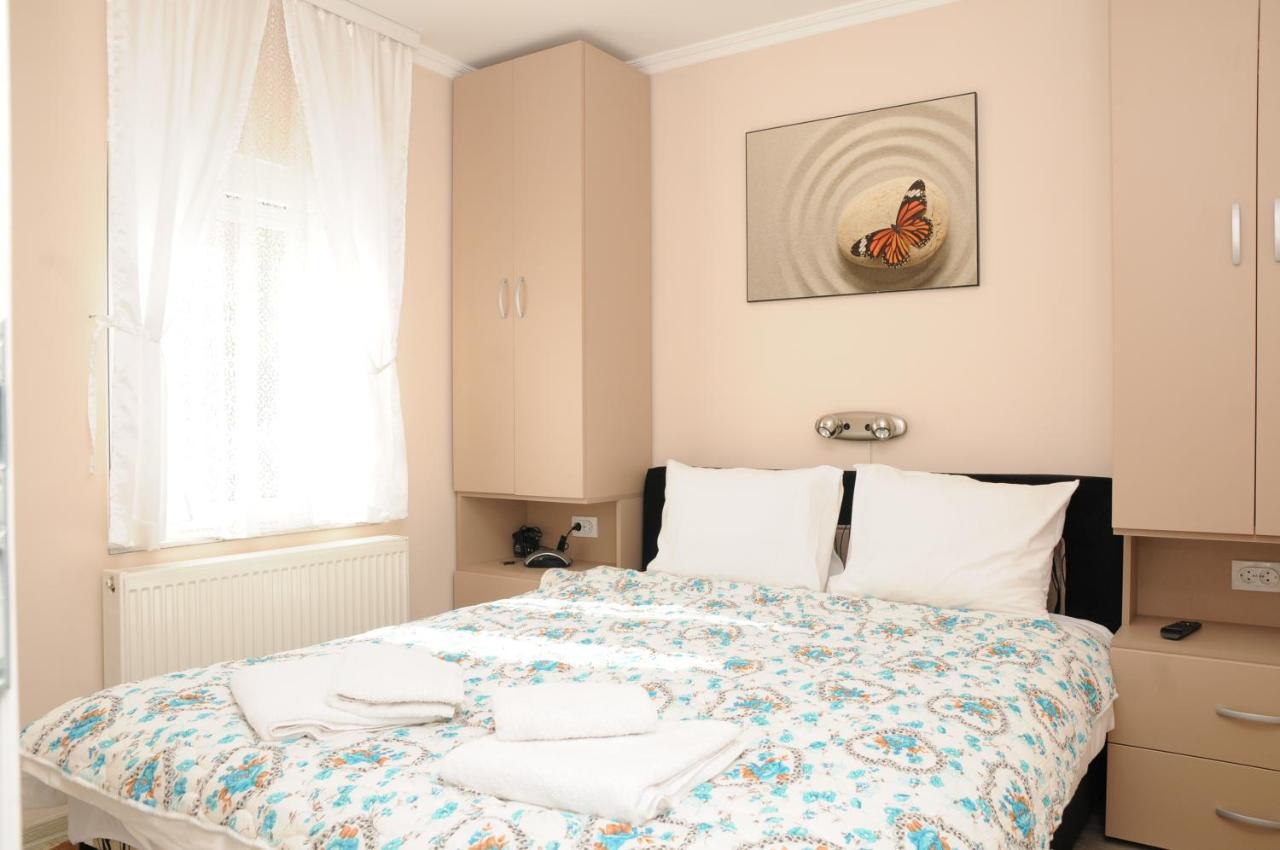 Favorit Apartment *